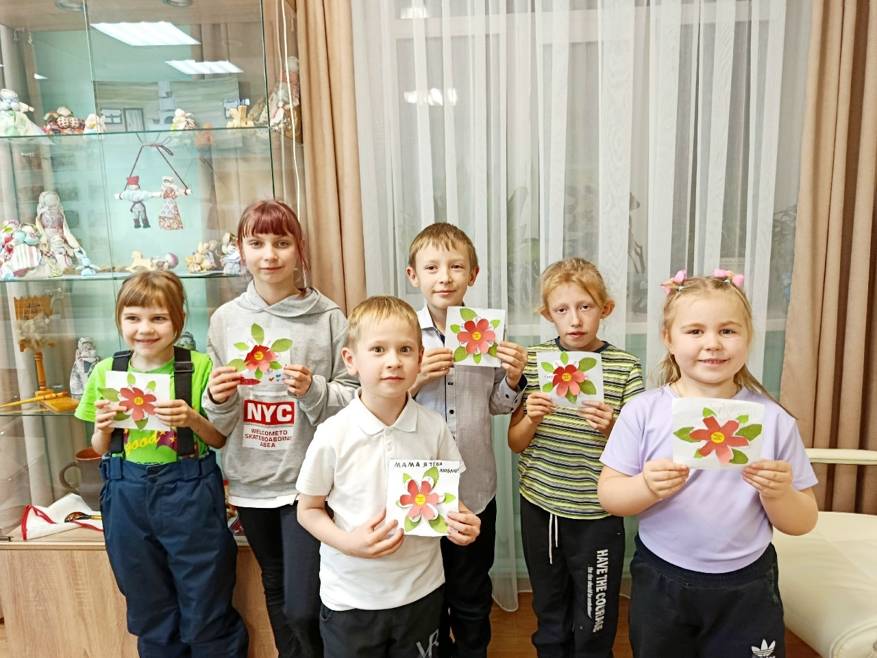 День Матери — замечательный повод показать нашим любимым мамочкам, насколько сильно мы их любим и ценим.