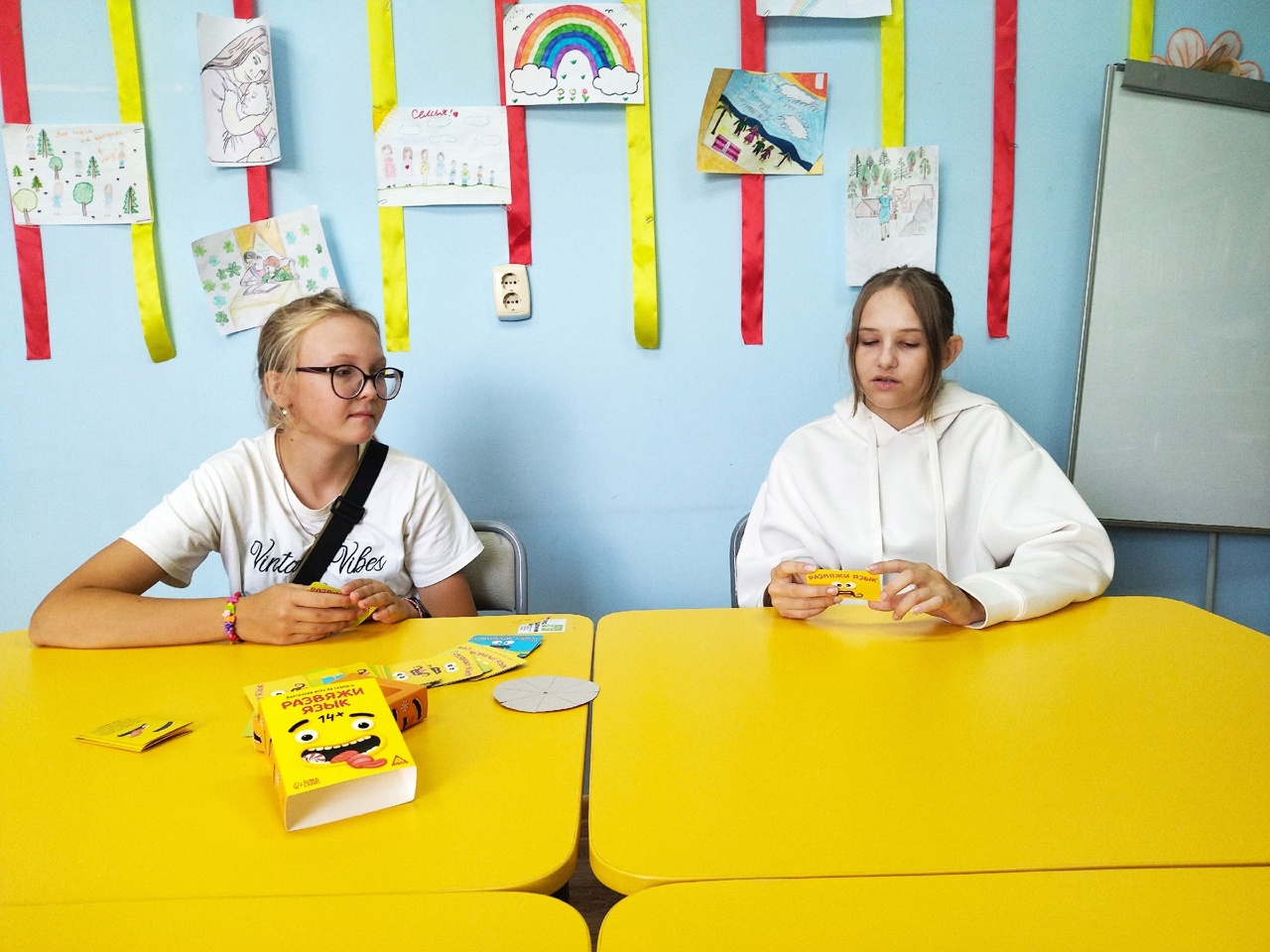 "Развяжи язык" — игра для тех, кто любит говорить и смеяться