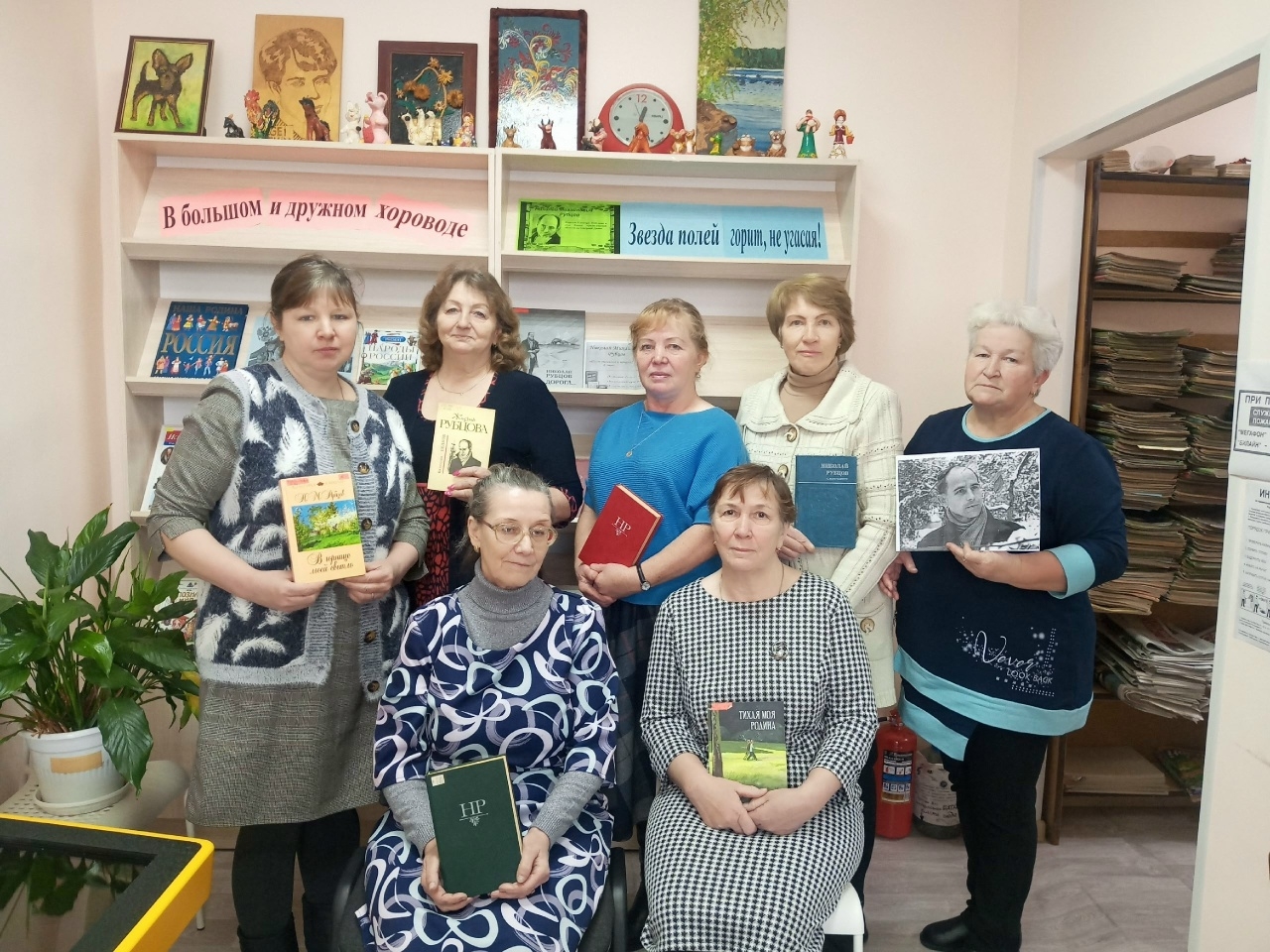 «Пусть душа остается чиста…» под таким названием в библиотеке территориального сектора «Подболотный» состоялся вечер памяти Николая Рубцова, в котором приняли участие «серебряные» волонтеры.