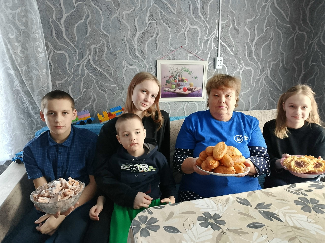 «Серебряные» волонтеры отряда «Луч надежды» территориального сектора «Миньковский» продолжают активно участвовать в акции «Испекла нам бабушка»